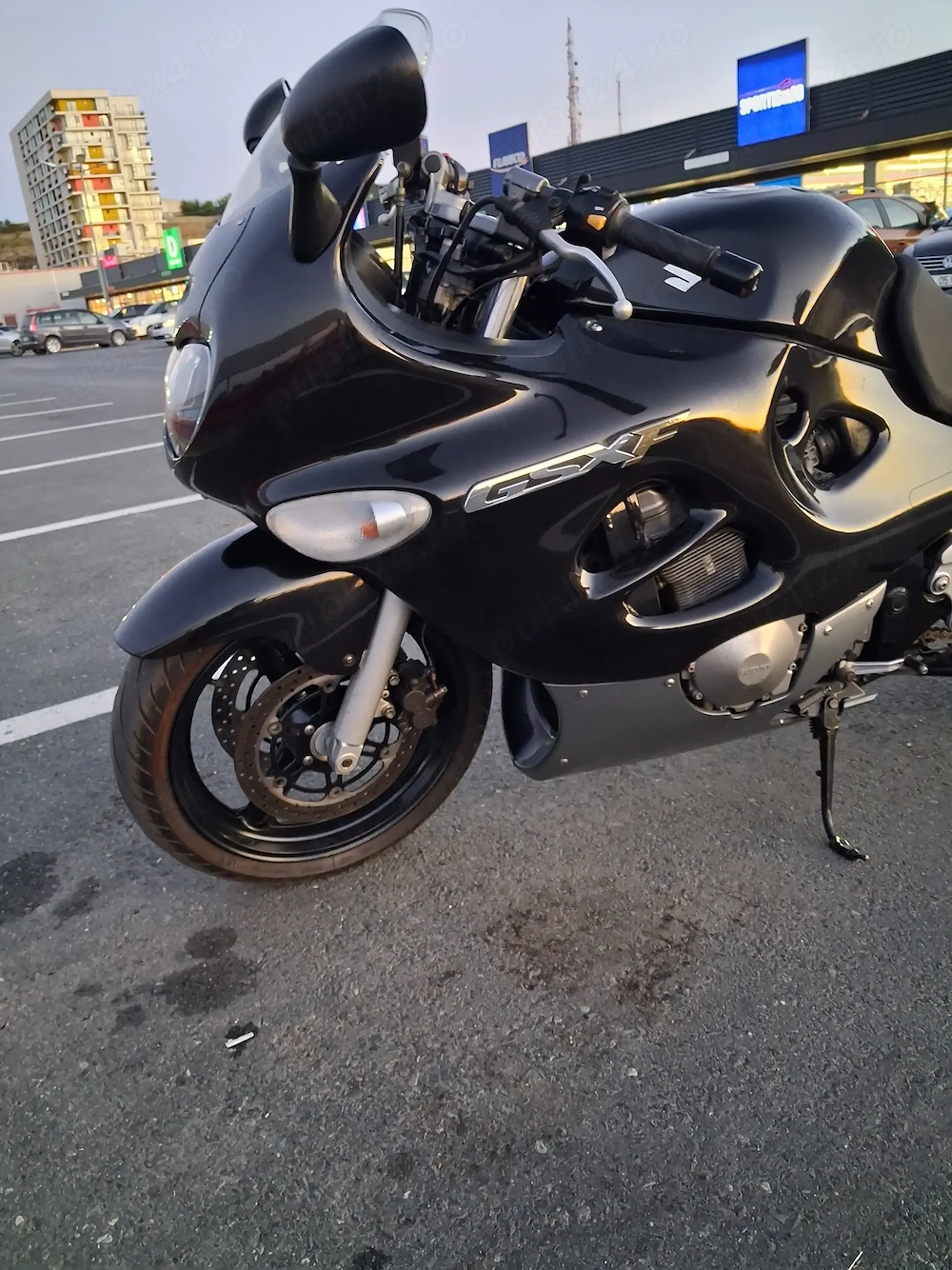 Vând suzuki gsx 750 f