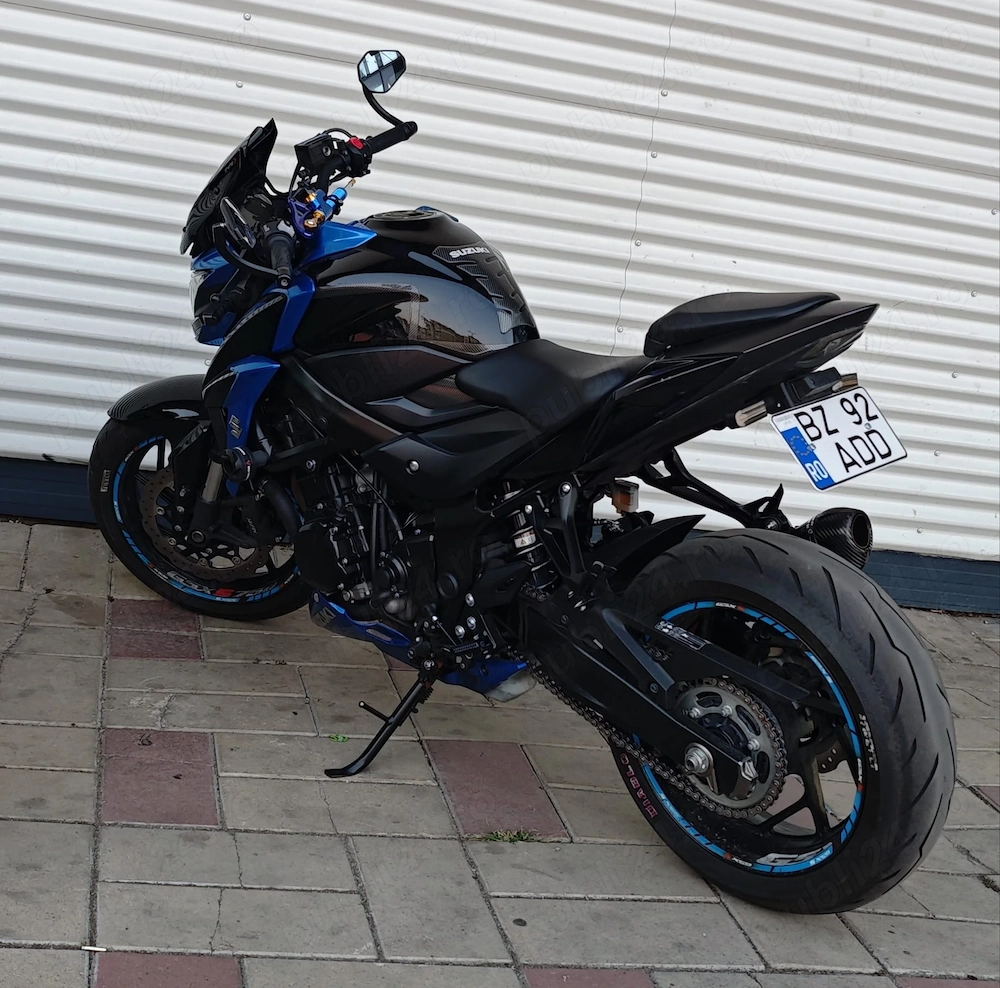 Suzuki gsx s 750
