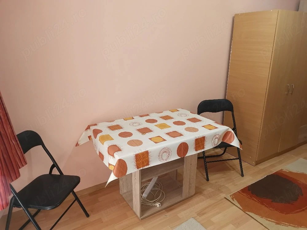 Garsoniera de închiriat 