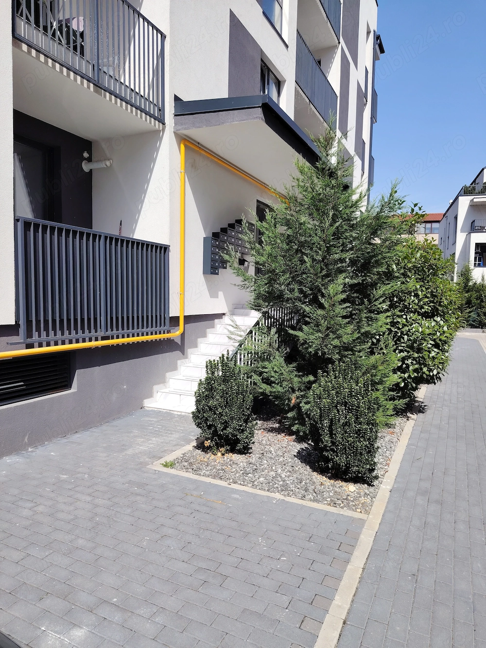 Închiriez apartament 2 camere open space 56 mp!