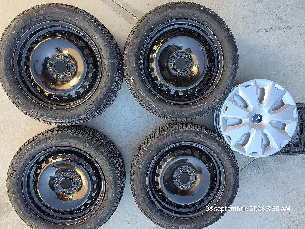 4 roți iarnă Ford R16 205/55 R16 Nankang 94V XL + jante SRD + capace Ford