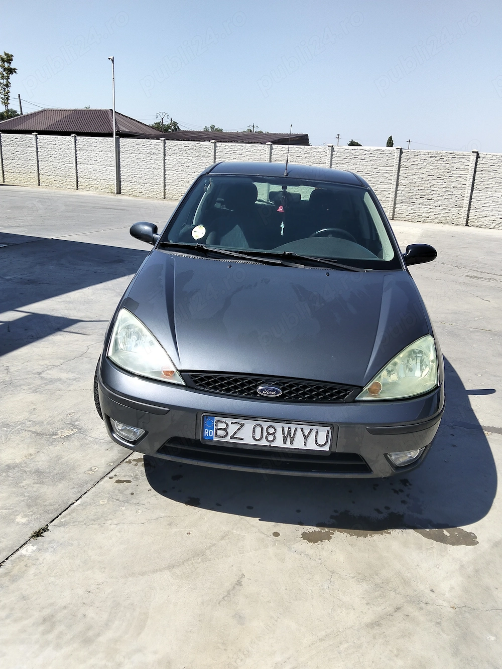 Vând Ford focus 1