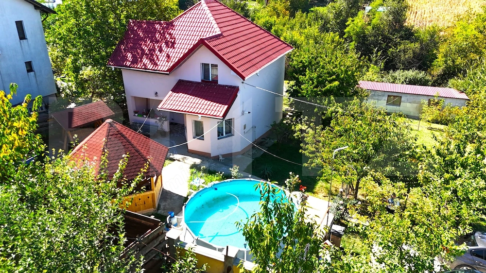 Casa 4 camere, 120 mp, 700 mp teren, zona Breazu