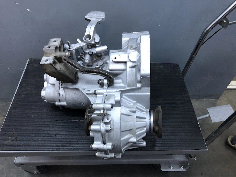 Ford Transit 2.2 tdci 5 trepte 6CIR7F096