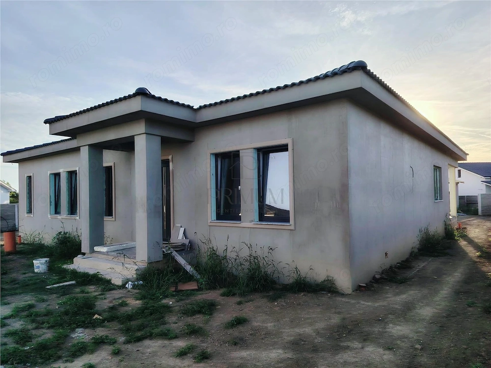 CASA INDIVIDUALA - 640 MP TEREN - 28 MP FRONT STRADAL