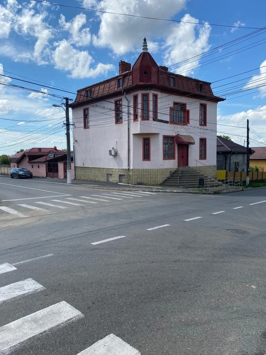 Casa individuala, 320 mp, teren 368 mp, zona Segarcea