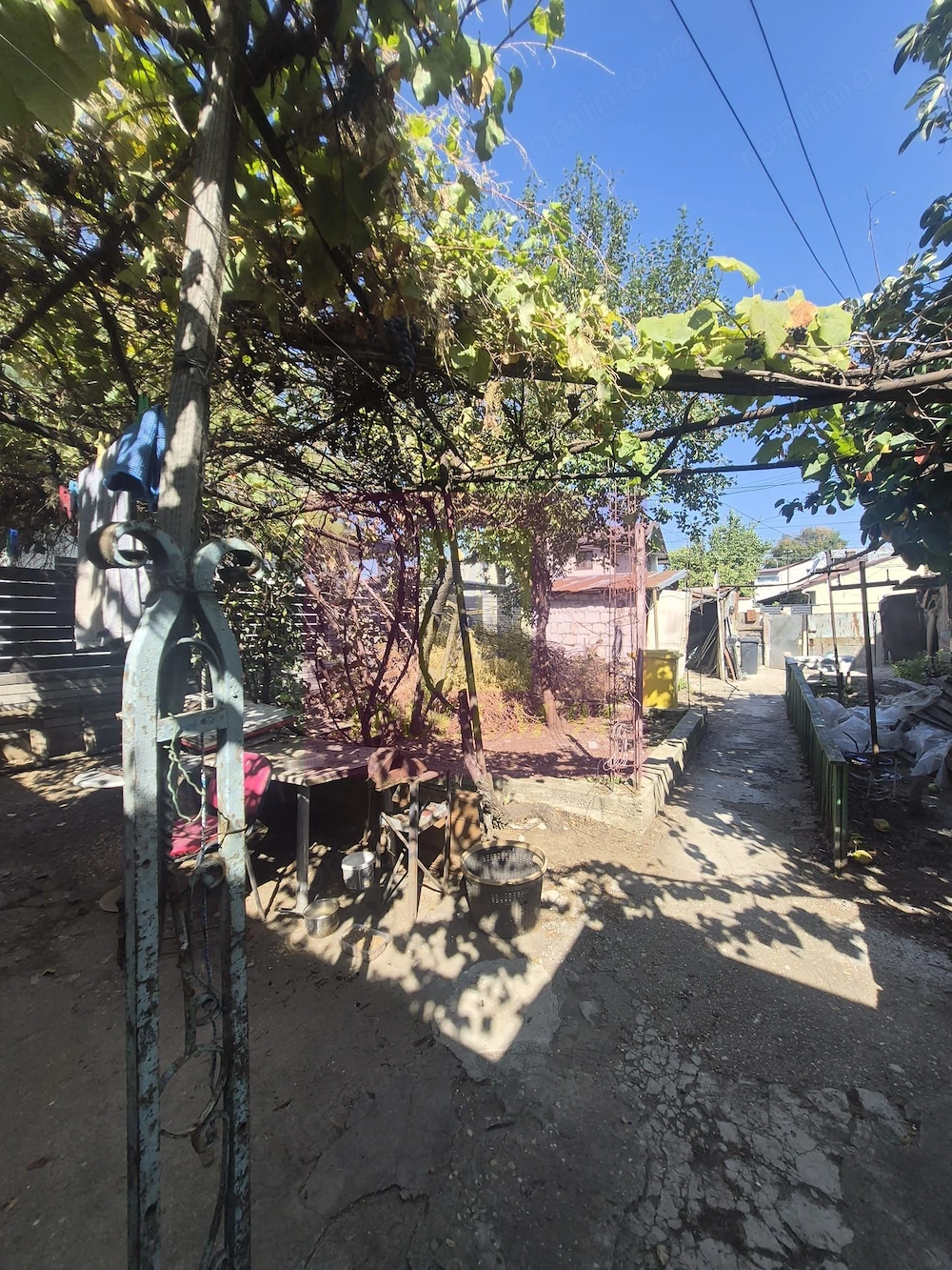TEREN 308 MP CU CONSTRUCTIE EXISTENTA – STRADA GRAPEI 12, SECTOR 5