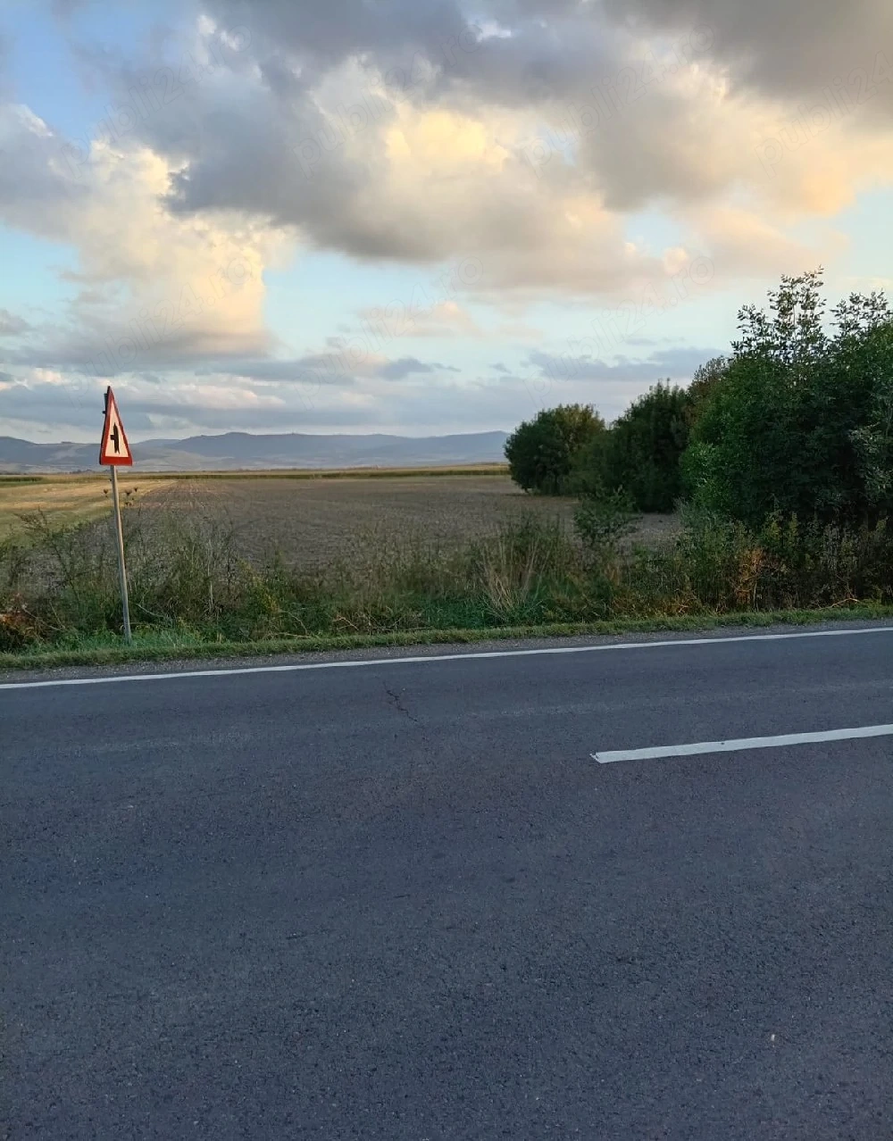 Vând teren extravilan