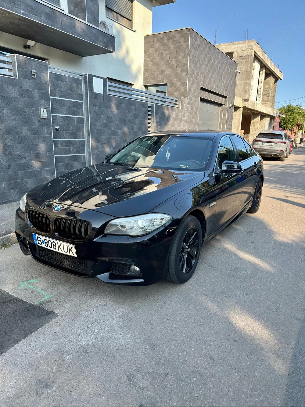 BMW F10 520d Pachet M, Navigatie, Lumini Ambientale, km reali, incalzire scaune, piele, faruri led