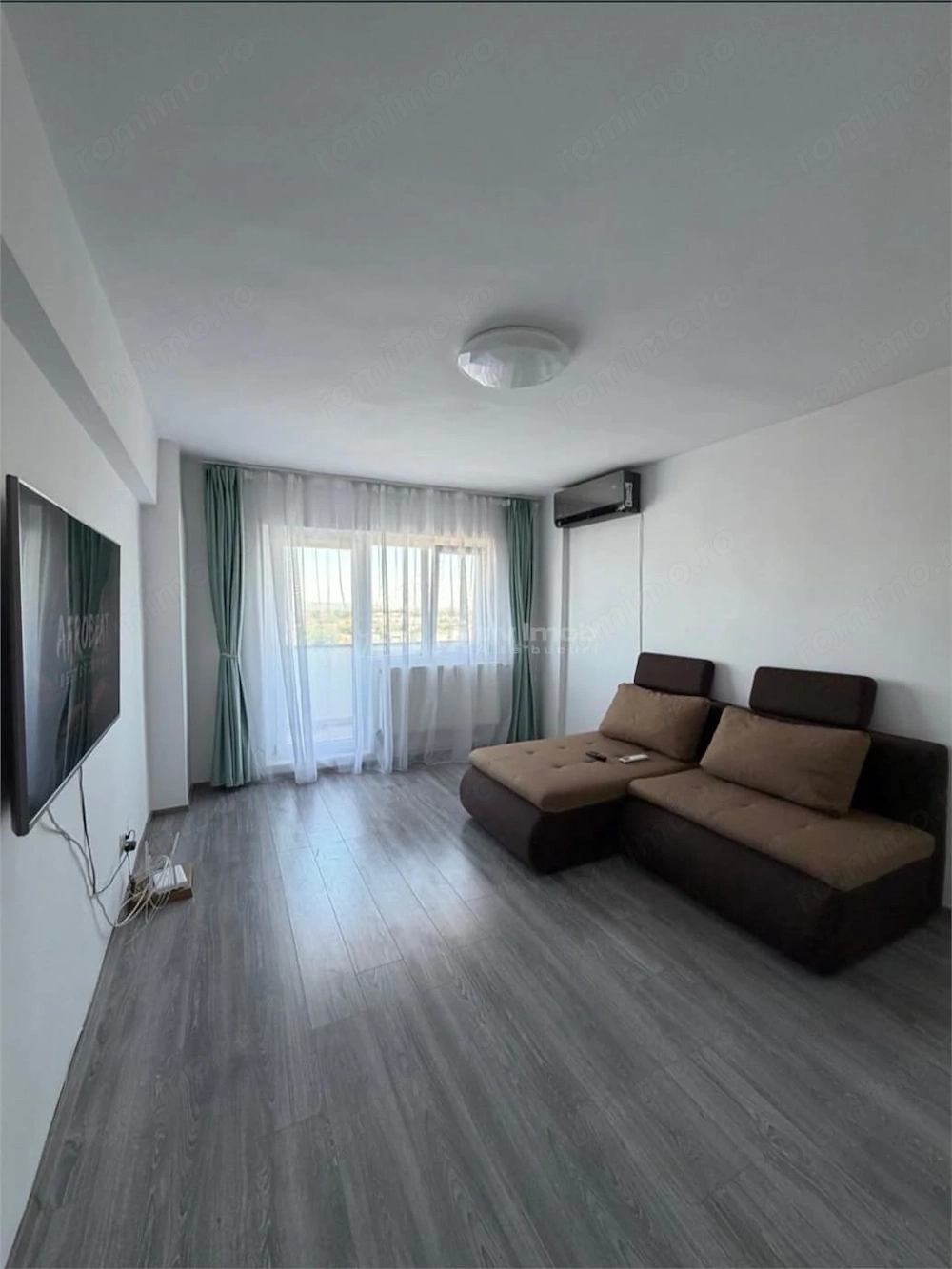 2 camere - zona ultracentrala - decomandat - complet mobilat si utilat