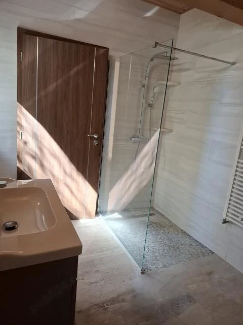 Inchiriez casa 3 camere,140mp utili,teren 1000mp,zona Simian, 700euro