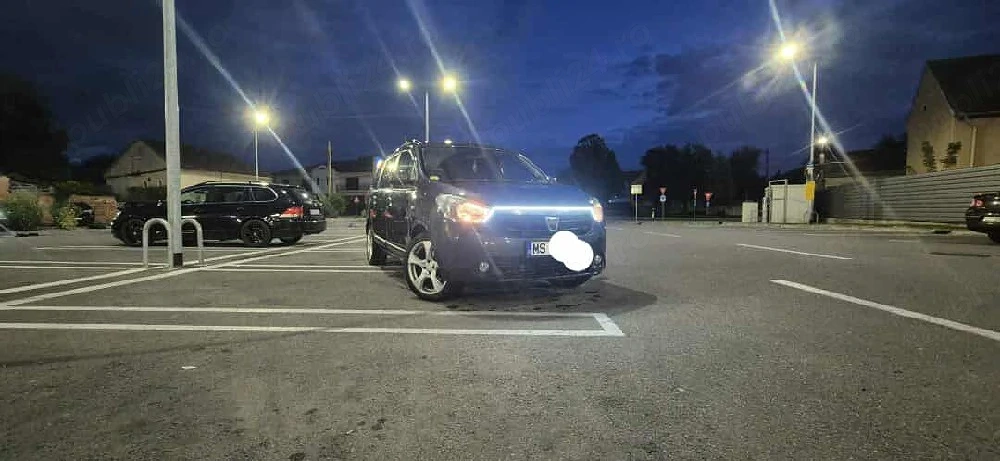 vând urgent Dacia lodgy