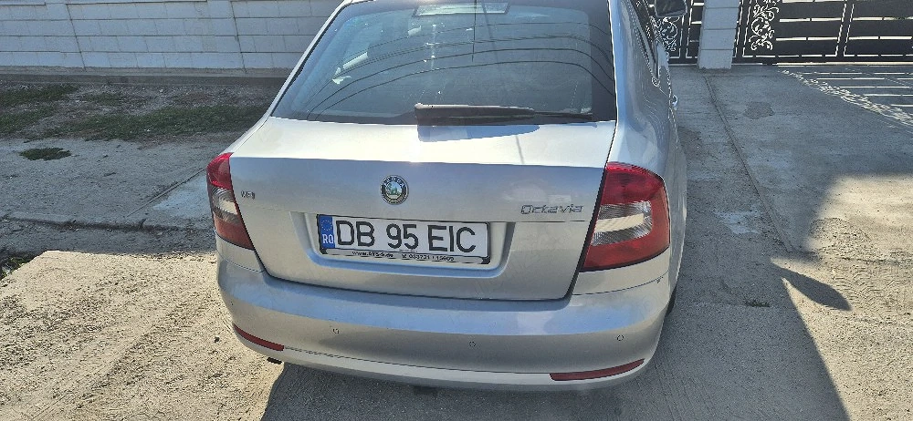 Vand Skoda Octavia 2 1.6 faceflit benzină+gpl