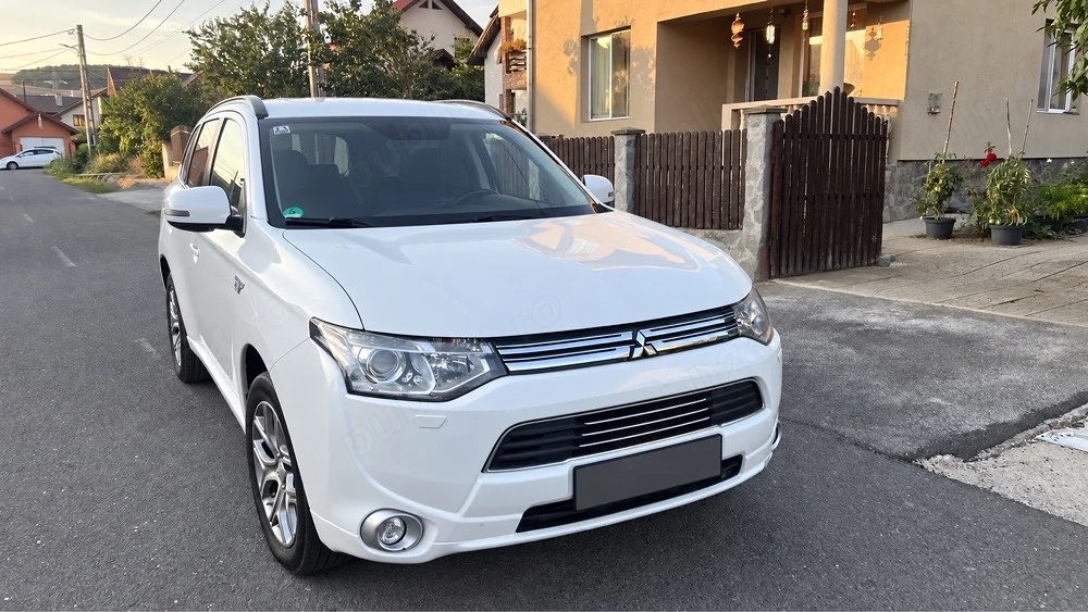 Mitsubishi Outlander PHEV 2015 | 4x4 Automat | Import Germania