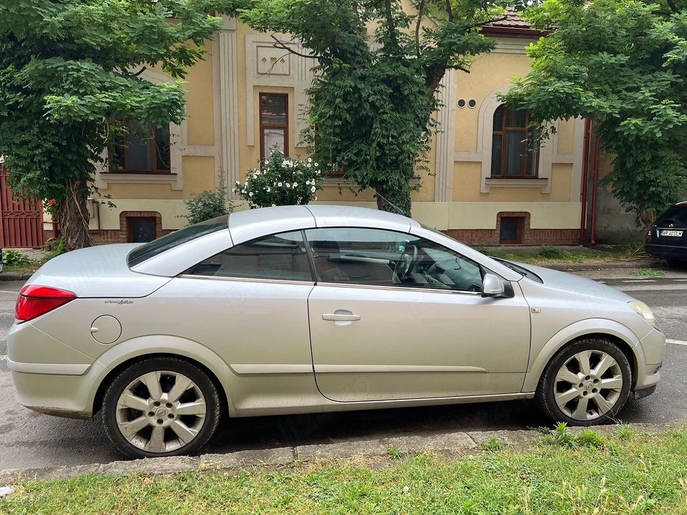 Opel Astra H decapitabil