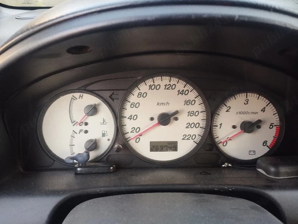 Vând Mazda Premacy 2000 Diesel 