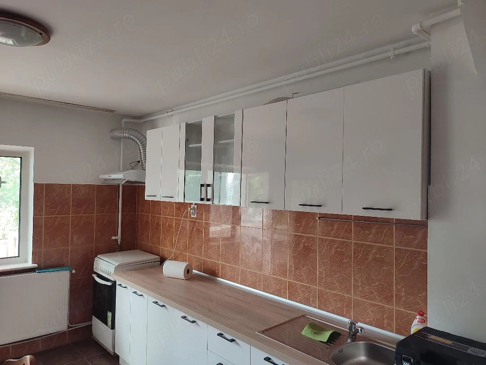 2 camere etaj 1 Liliacului 