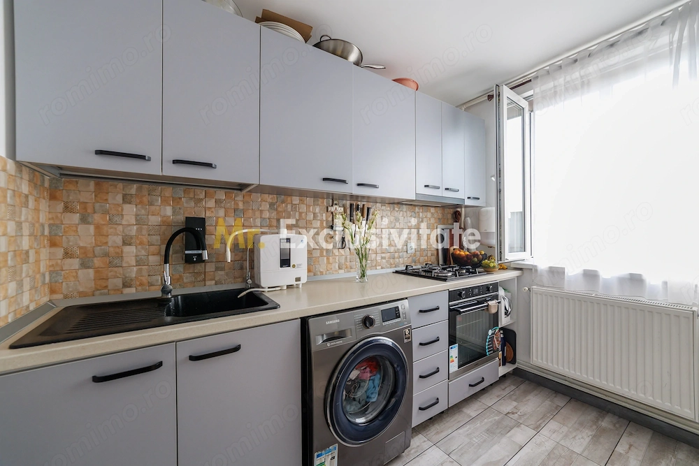 Apartament 3 camere decomandat, 2 balcoane și loc de parcare – Trivale