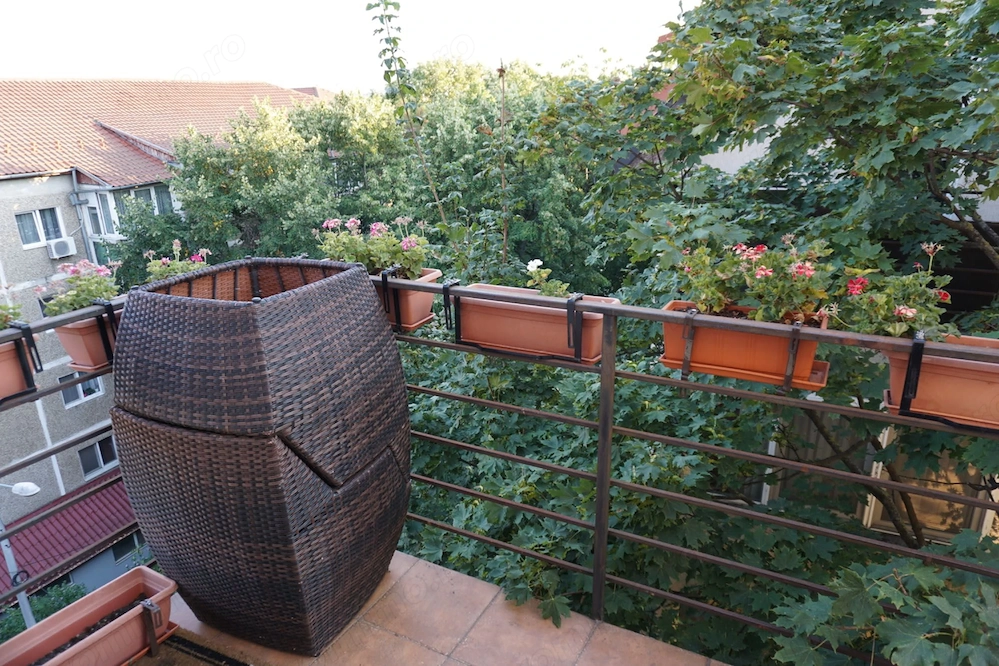 Apartament 2 camere Piața Verde de vanzare
