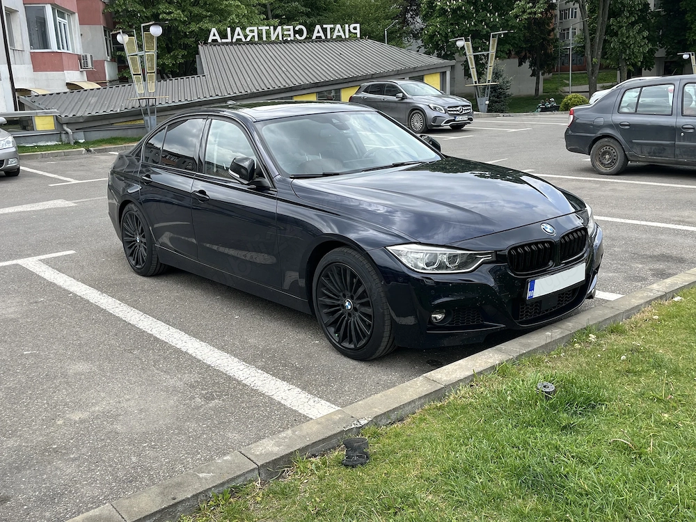 BMW F30 330d xDrive 2013