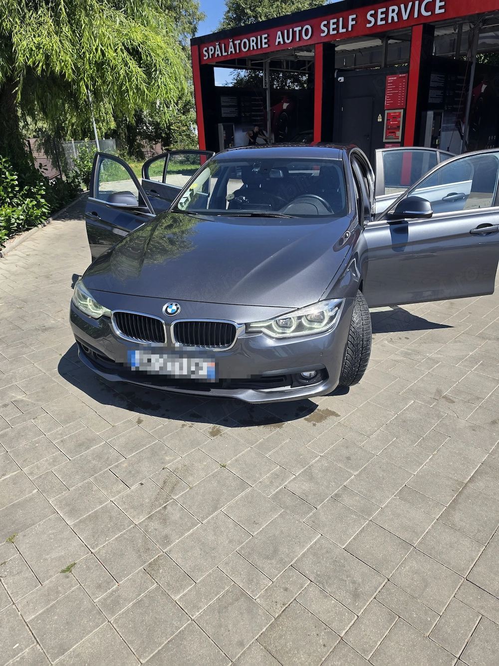 BMW 320d F30 EfficientDynamics   09 2015   AUTOMAT   12.300   UȘOR NEGOCIABIL 