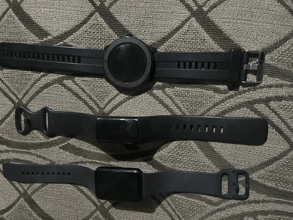3 ceasuri ( 1 Samsung Galaxy fit 3) ( 2 epoch t100) (3 fitbit charge 6) 1500lei și le dau pe toate 3