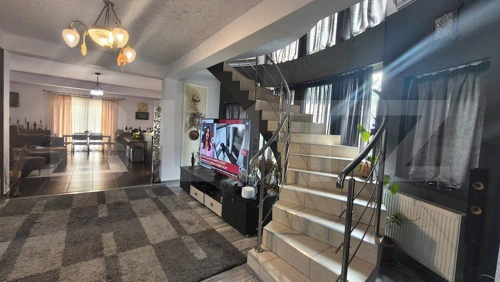VILĂ DE EXCEPȚIE, 8 CAMERE, ZONA PĂCURARI – 310 mp 1.371 mp teren