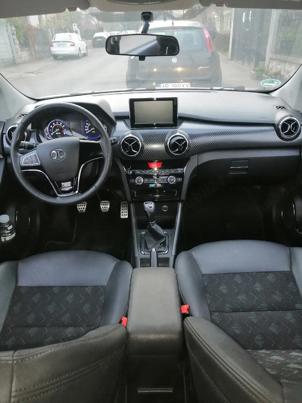 Vând auto Baic Senova X25 