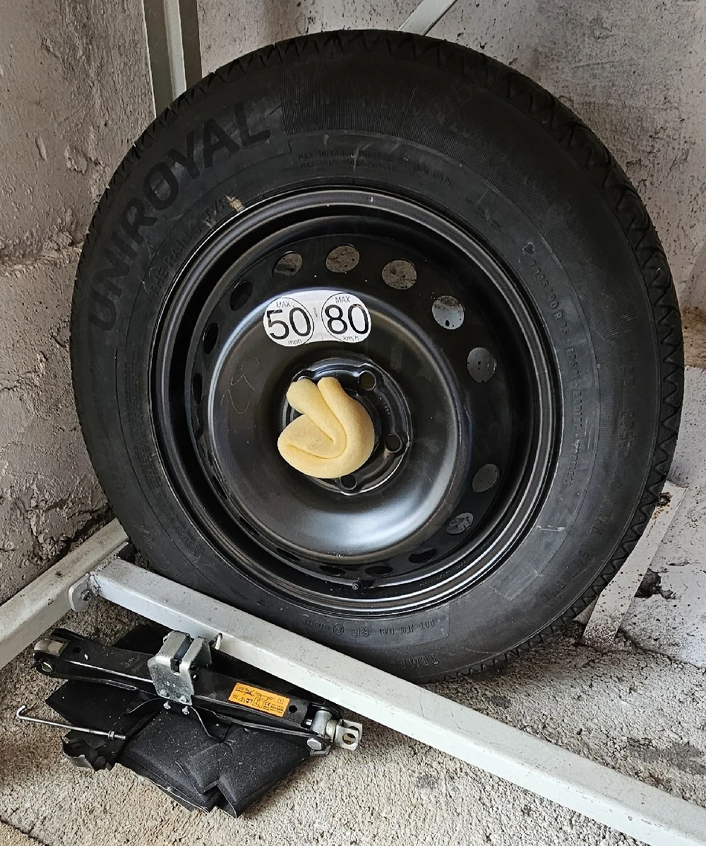 Vand roata de rezerva Nissan Qashqai si cric