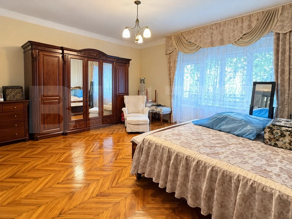 Apartament cu 2 camere de vânzare, 84,9 mp, cartierul Titulescu