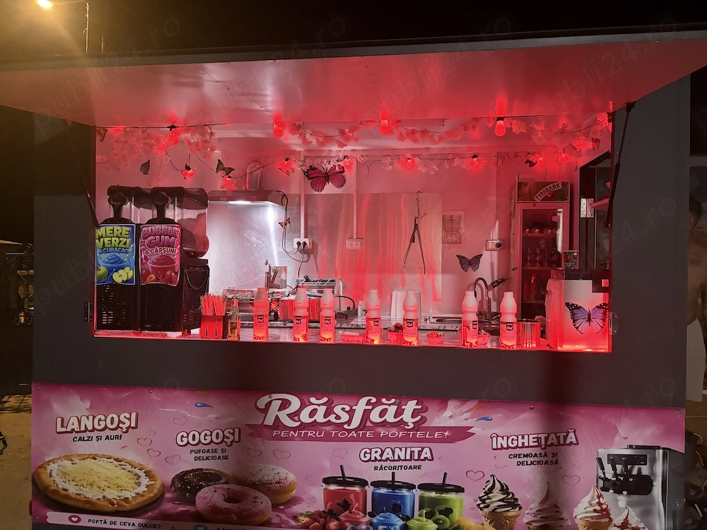 Vând rulotă comercială