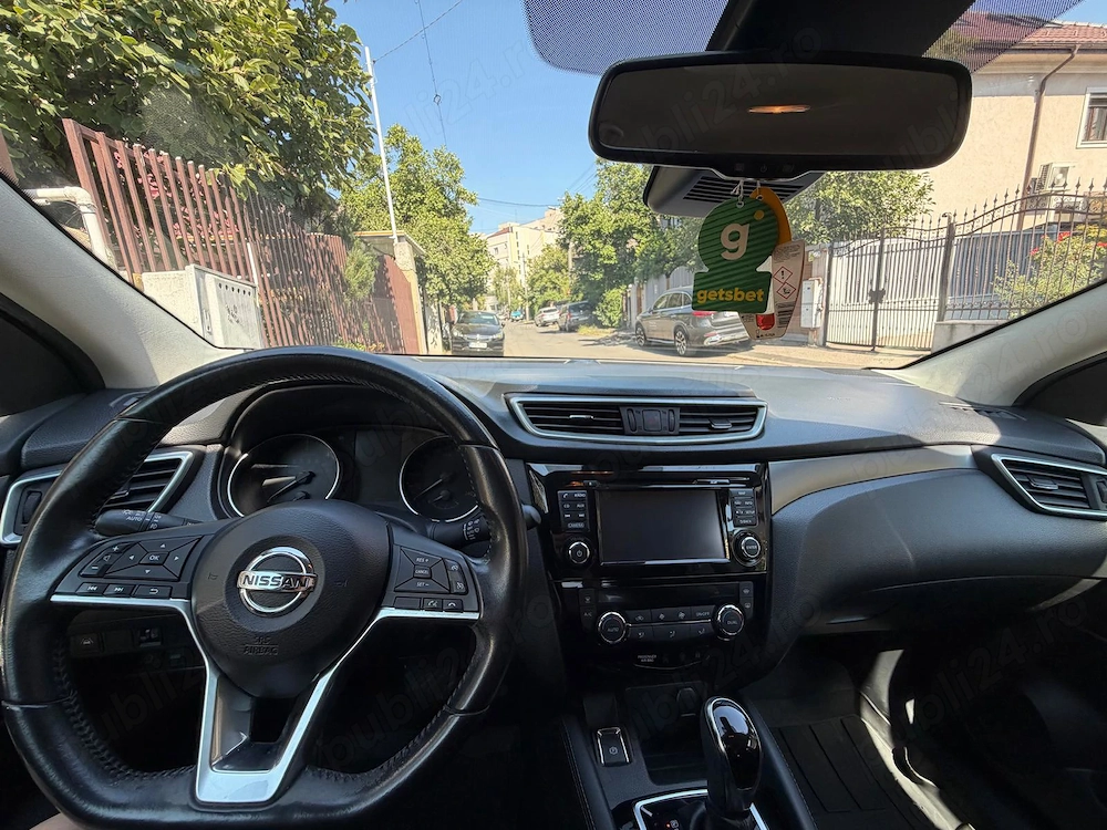 Vând Nissan Qashqai 1.6 dCi 130 CP Automat, an 2018, 63.500 km reali