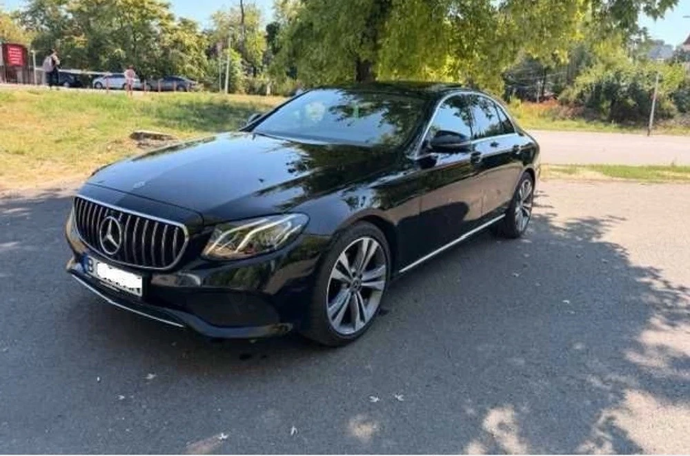 Vând Mercedes-Benz Clasa E200, W213