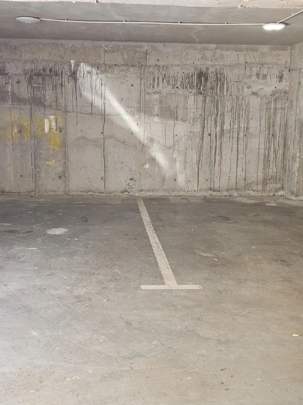 parcari subterane   Garaj in cartierul 1Mai
