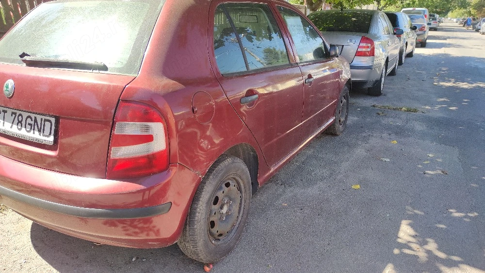 vand skoda fabia 1.2  benzina