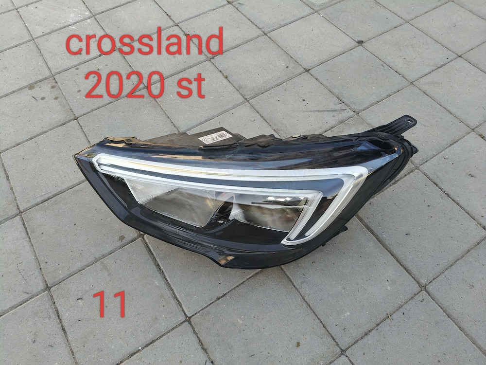 Far stânga Opel Crossland 2020