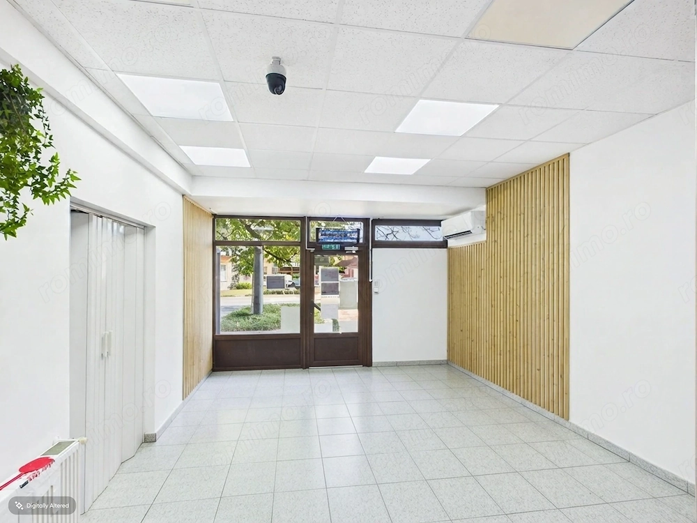 Spațiu comercial 102 mp, vitrină 10 m – Ioșia