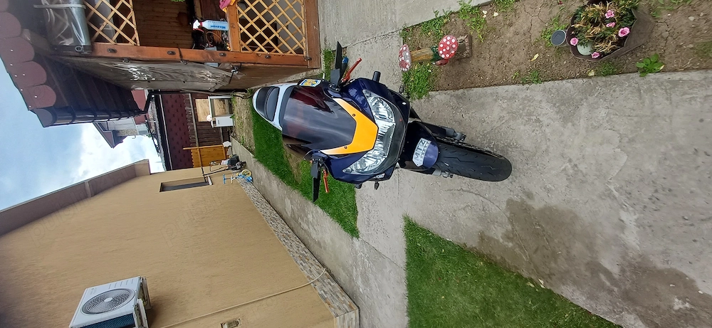 Vând Honda CBR 929 