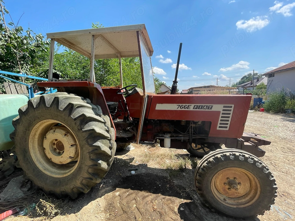 Tractor Fiat 766E
