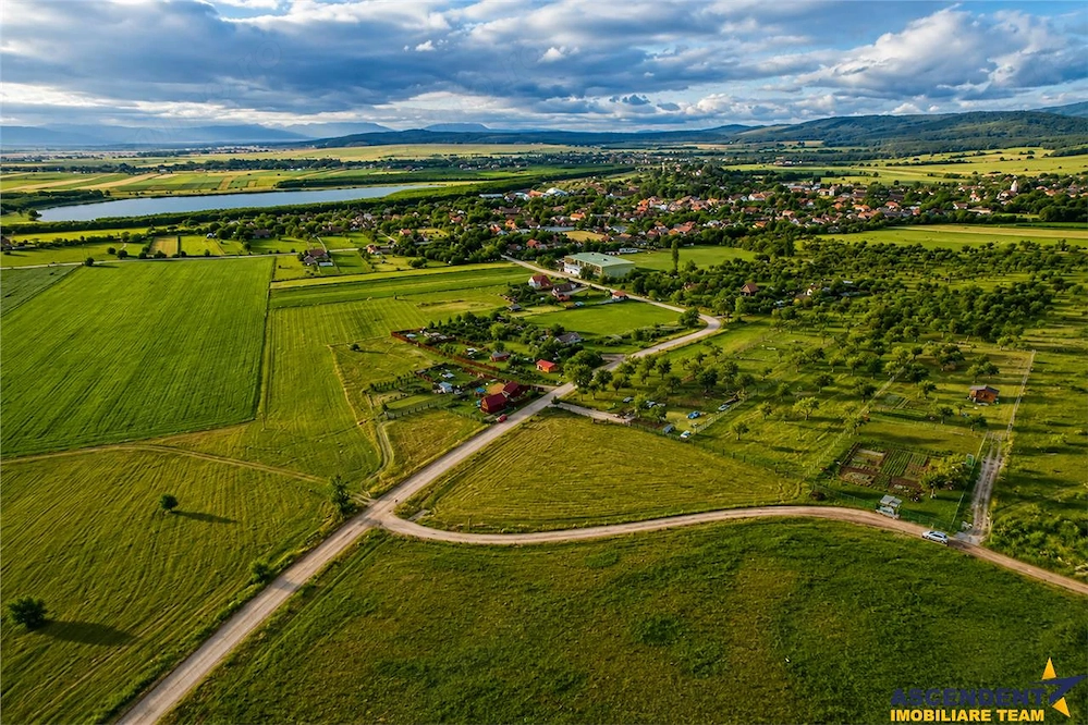 3.800mp recomandat: investitie,rezidenta vacanta,domeniu privat,Valea Crisului