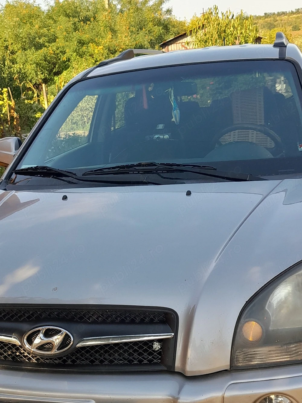 vând Hiundai tucson  2010 stare foarte bună 325000km  distribuție schimbata  acum  si schimbul ulei 
