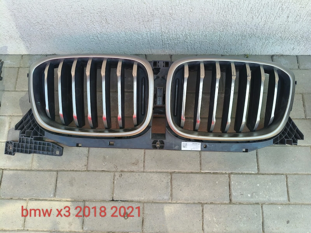 Grila bara fata BMW X3 G01 2018-2021