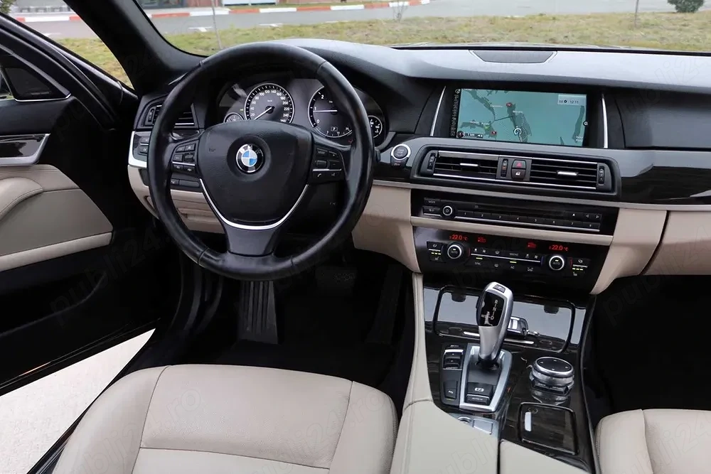 BMW 520d Luxury 3 butoane distronic head up harman kardon trapa