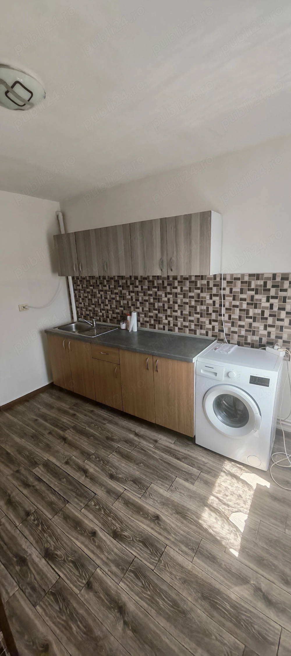 Închiriez apartament Roșiori de Vede 