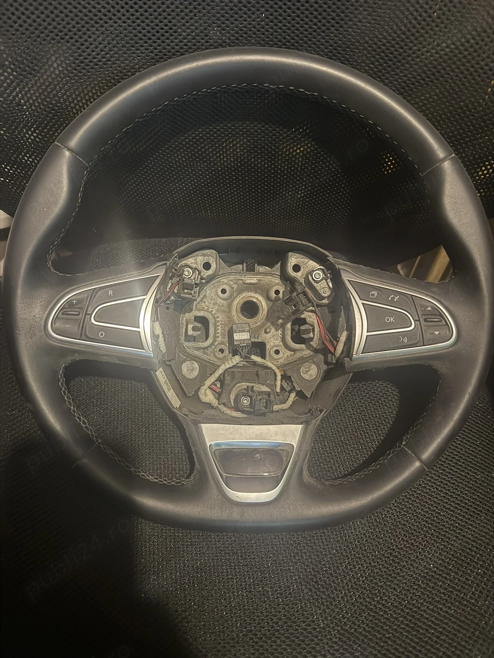 Volan cu comenzi Renault Kadjar 2018 fara airbag