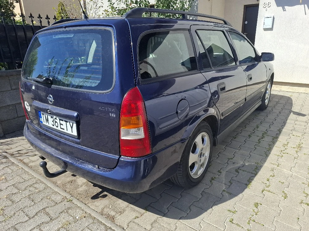 Vand Opel Astra 1.6 benzina