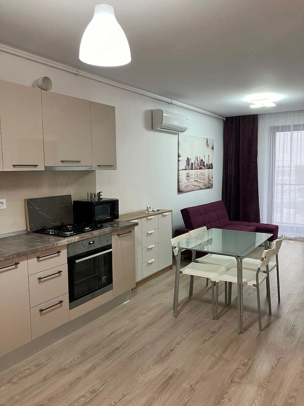 2 camere Tomis Park, Vivo