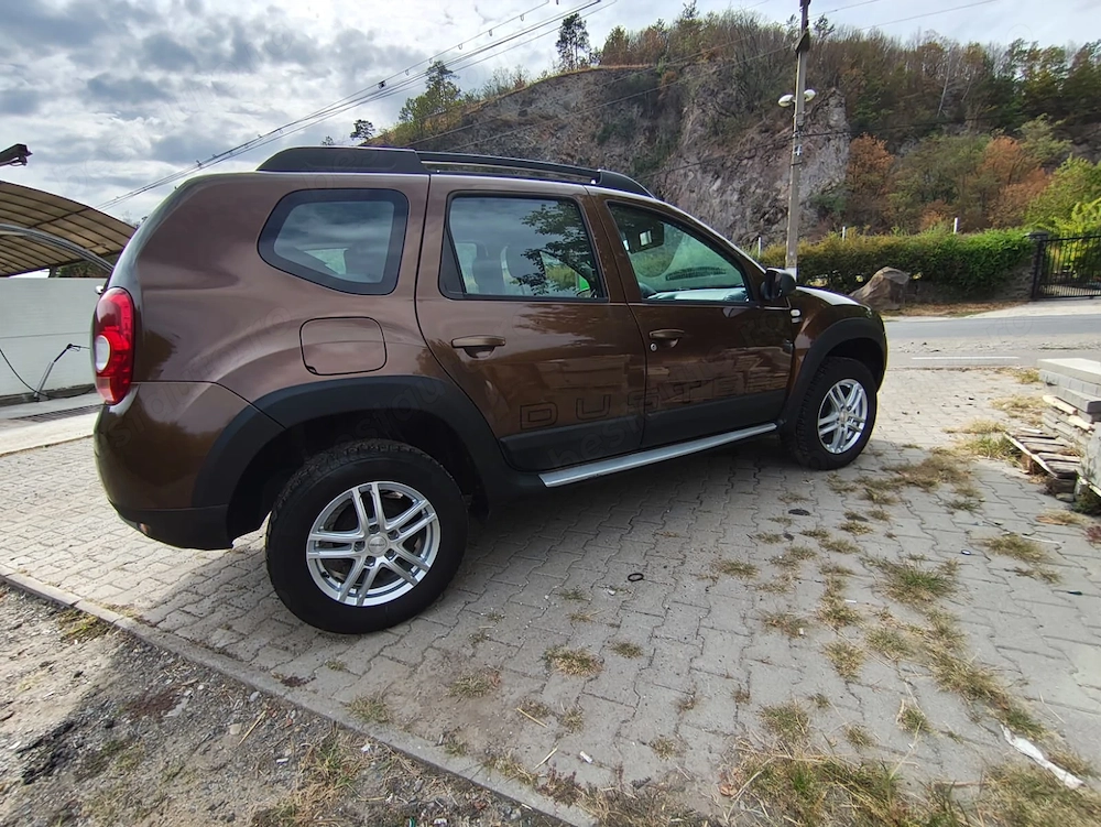 Dacia Duster 2012   motor 1.6 Benzină 16V   Stare excelentă - 156.328 km euro