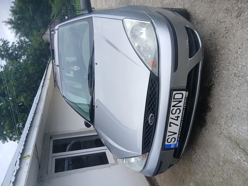 Vând Ford Focus din 2003 