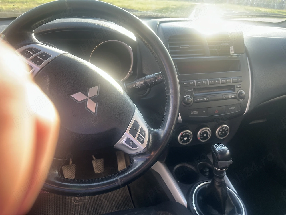 Vând Mitsubishi Asx 1.8 4x4 an 2011 